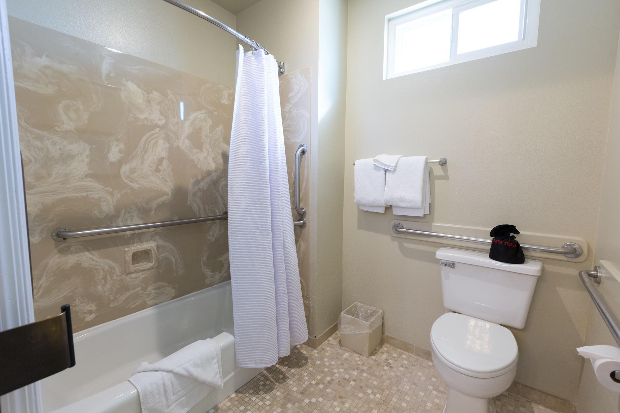 Cambria Landing Inn And Suites Exteriör bild