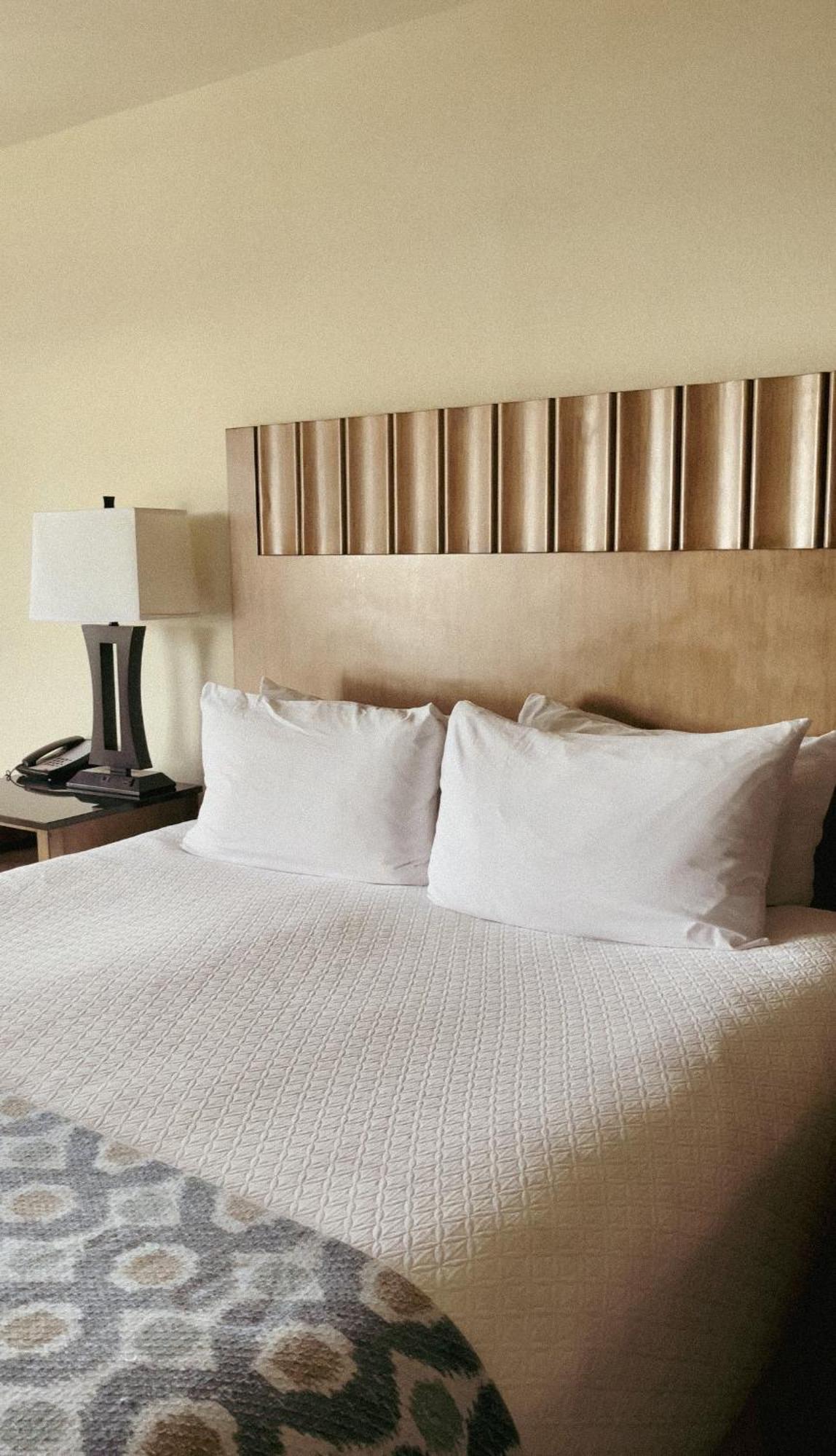 Cambria Landing Inn And Suites Exteriör bild